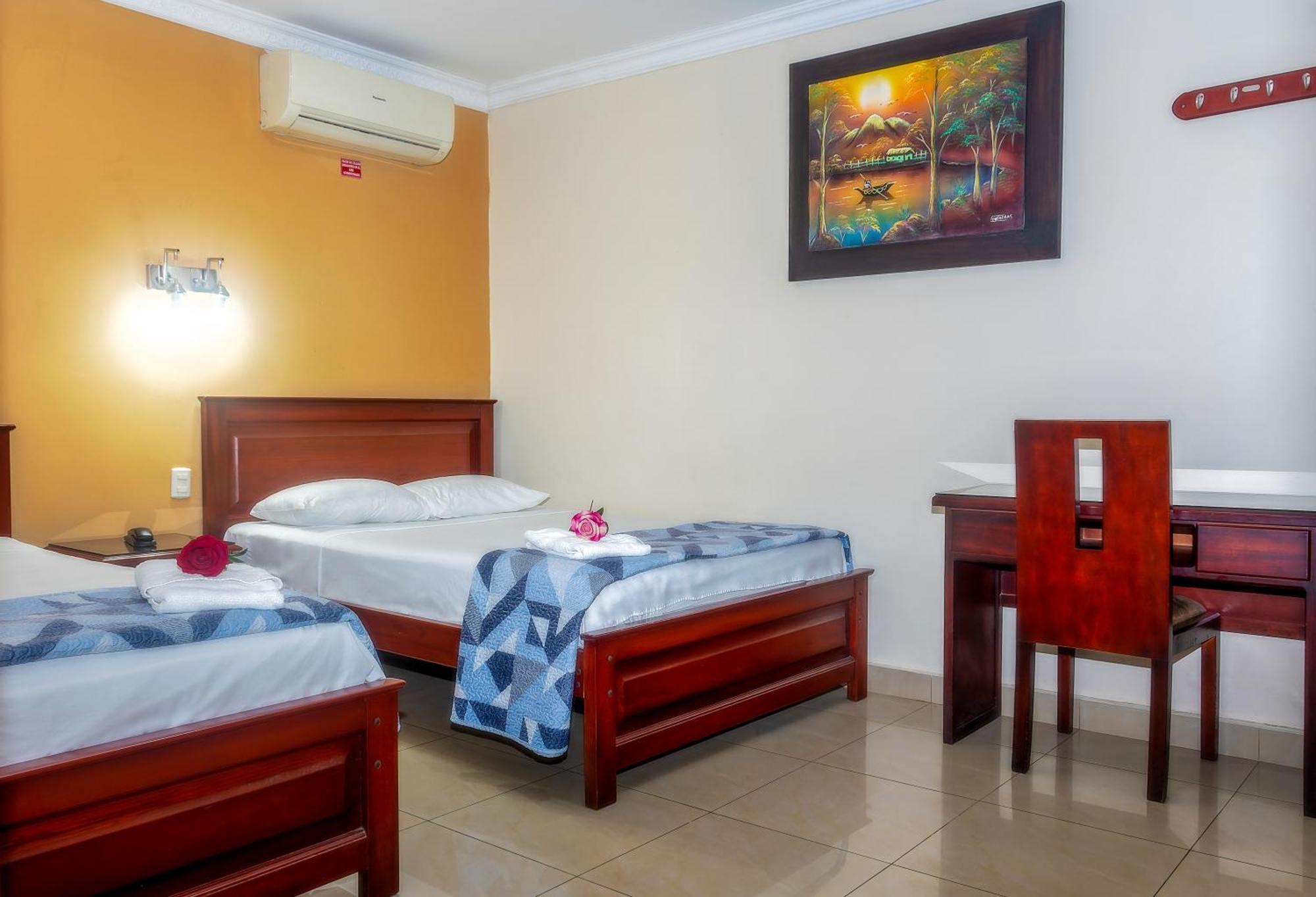 Airport Hotel Guayaquil Buitenkant foto